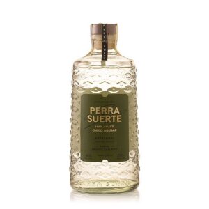 Perra Suerte Chico Agular Raicilla 46% 700ml
